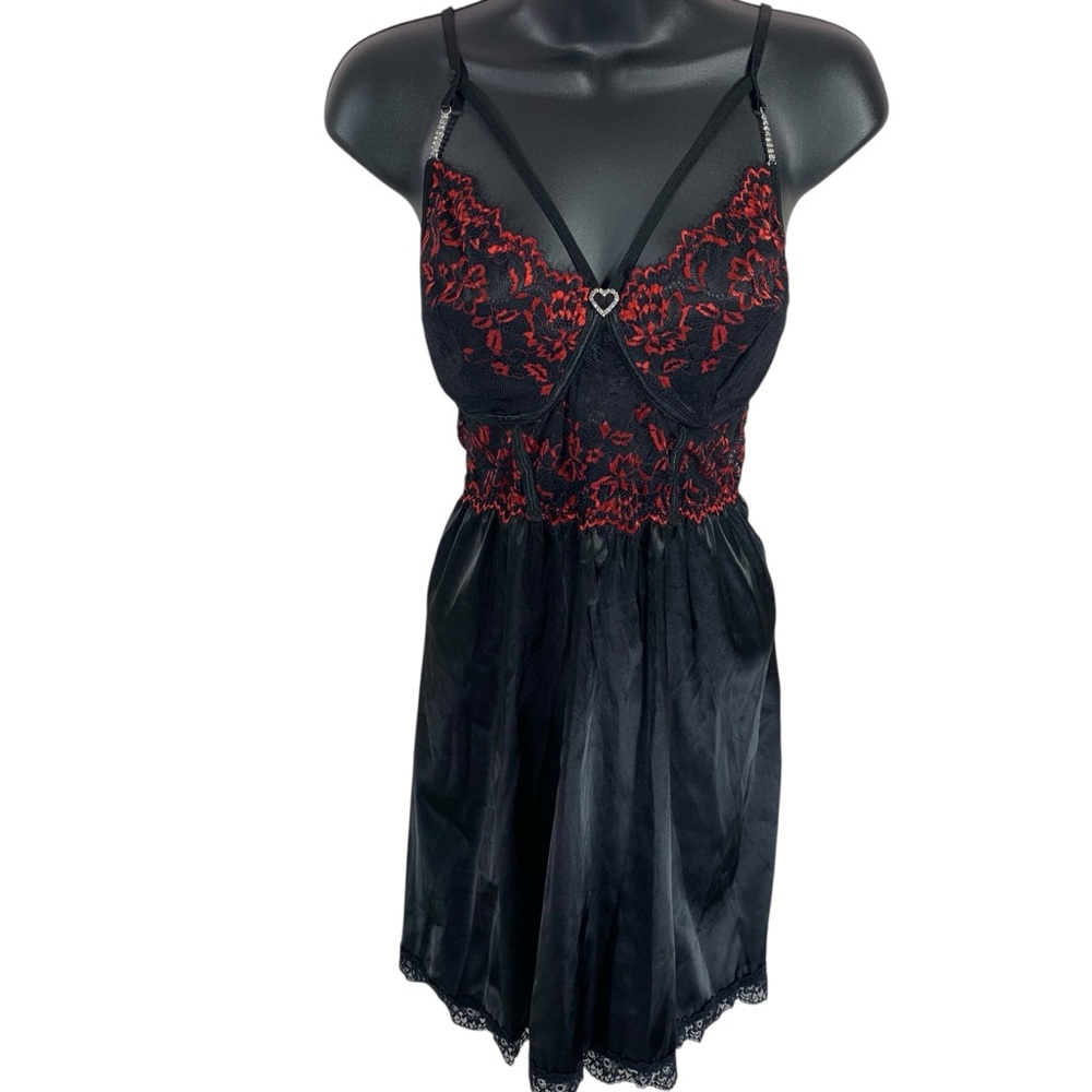 #74 Elegant Black and Red Lace Chemise size 1xl